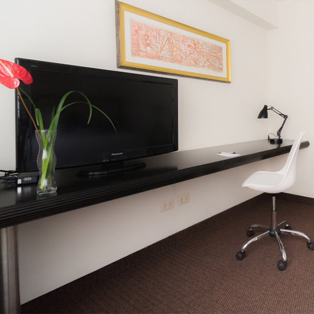 MEsa de Trabajo HAbitacion Ejecutiva Hotel Roosevelt